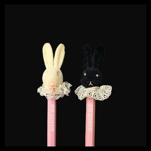 🐇Vtg. Cute Unsharpened Pencils Flocked White And Black Bunny Rabbit Toppers